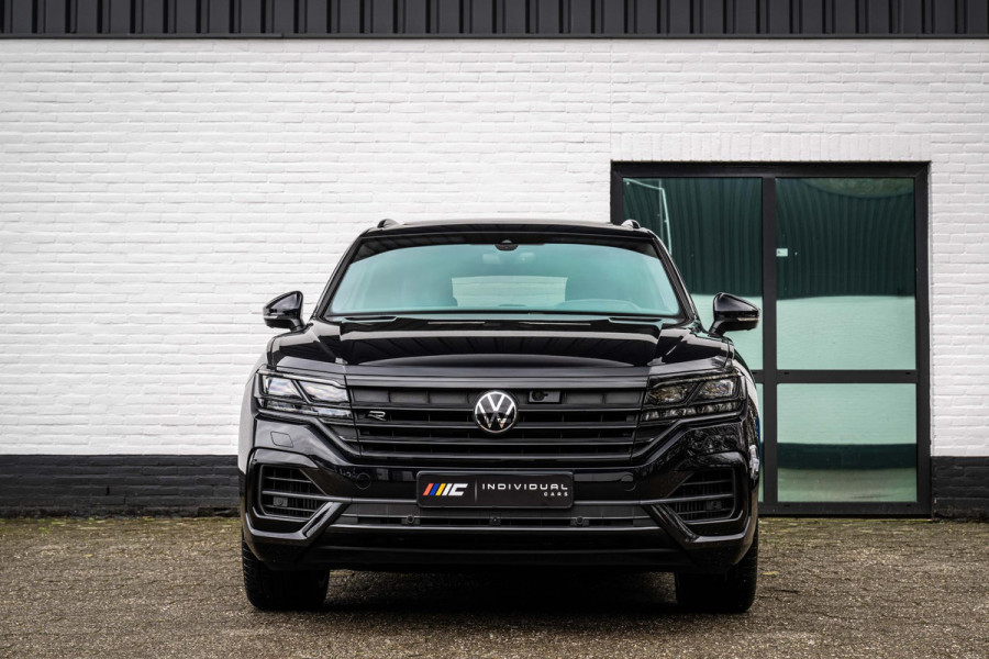 Volkswagen Touareg R 3.0 V6 TSI eHybrid 462pk Puglia Nightvision Pano