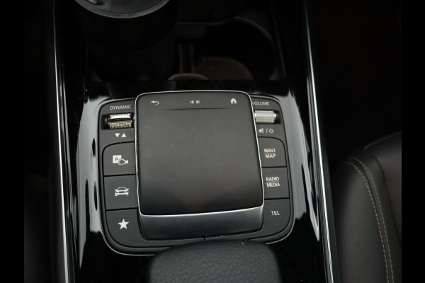 Mercedes-Benz GLA 200 Business Line 1/2-LEER CAMERA NAVI