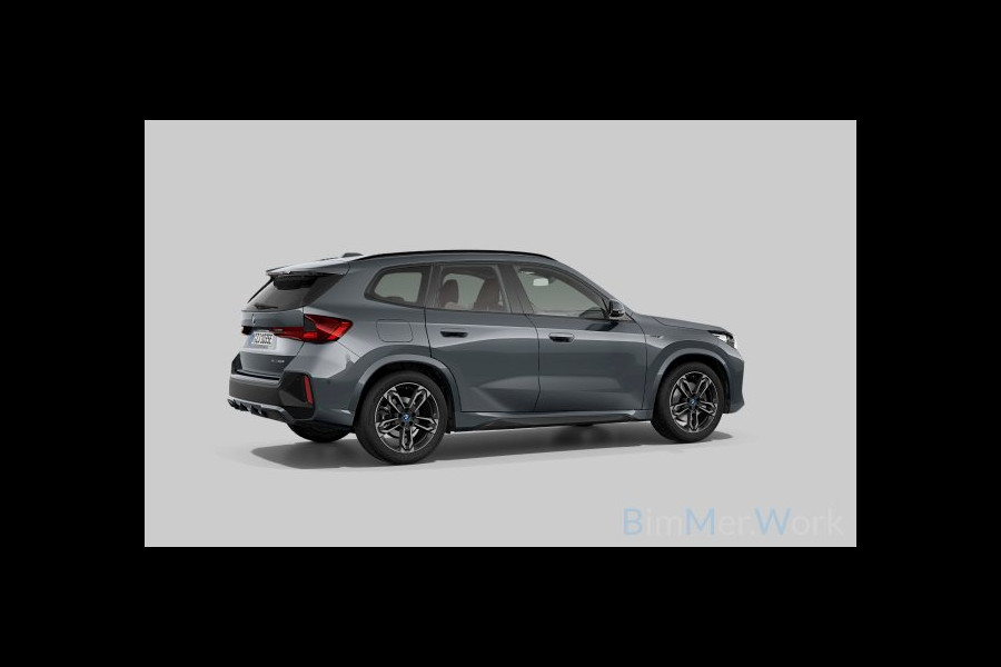 BMW X1 xDrive30e M-Sport Plus Pano ACC HUD 360-cam 19inch