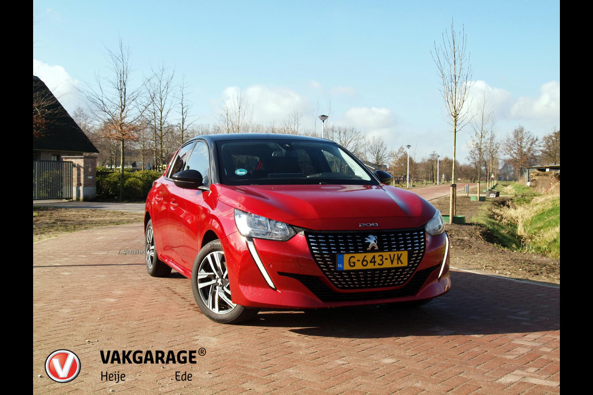 Peugeot 208 1.2 PureTech Blue Lease Allure | Apple Carplay | 100 PK | Two-Tone | Achteruitrijcamera | Navigatie |