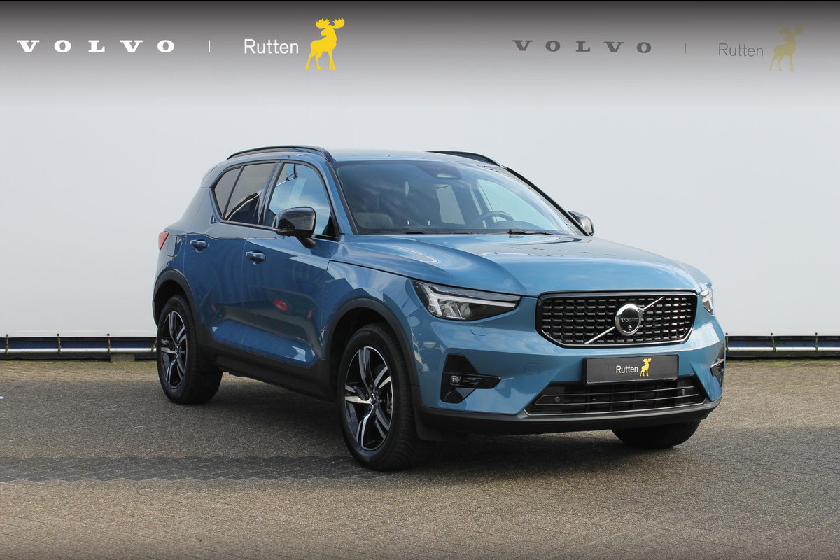 Volvo XC40 B4 211PK Automaat Plus Dark Verwarmbare voorstoelen, Verwarmbaar Stuurwiel, Rondom zichtcamera(360graden), google infotainment.