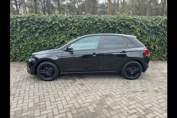 Volkswagen Polo 1.0 MPI Comfortline Business | Black Edition | Cruise Control | Trekhaak