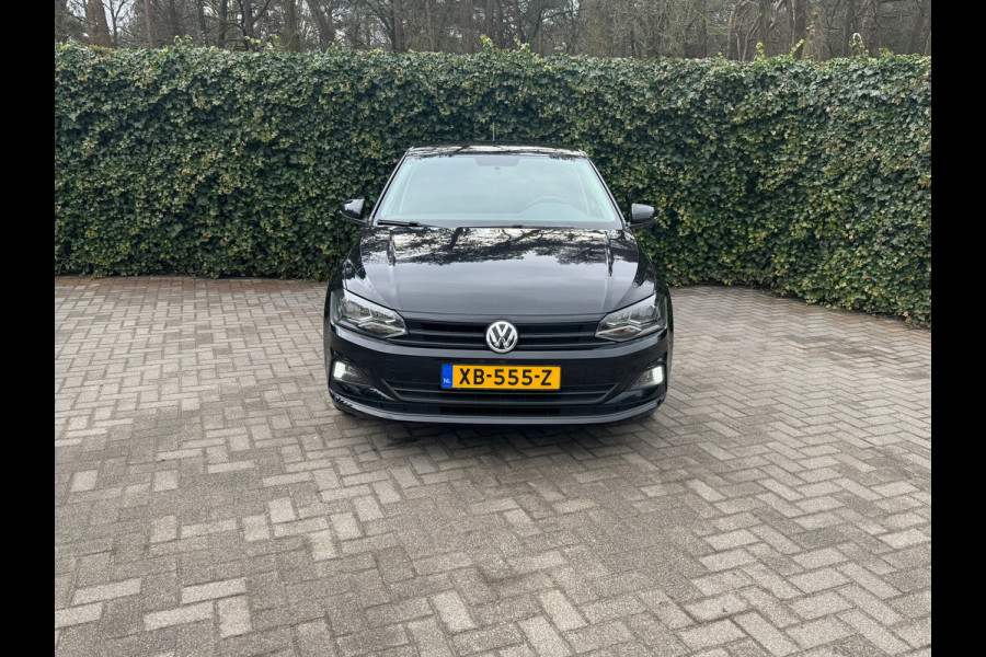 Volkswagen Polo 1.0 MPI Comfortline Business | Black Edition | Cruise Control | Trekhaak