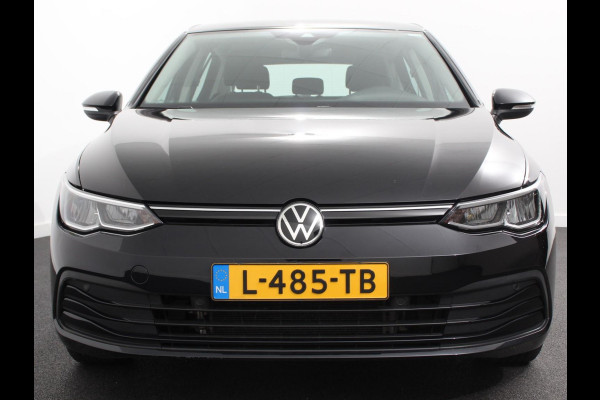 Volkswagen Golf 1.5 TSI 130pk Life | Navigatie | Climate Control | Cruise control adaptief | Parkeer sensoren | Trekhaak | Stoelverwarming | DAB | Led | Lichtmetalen Velgen