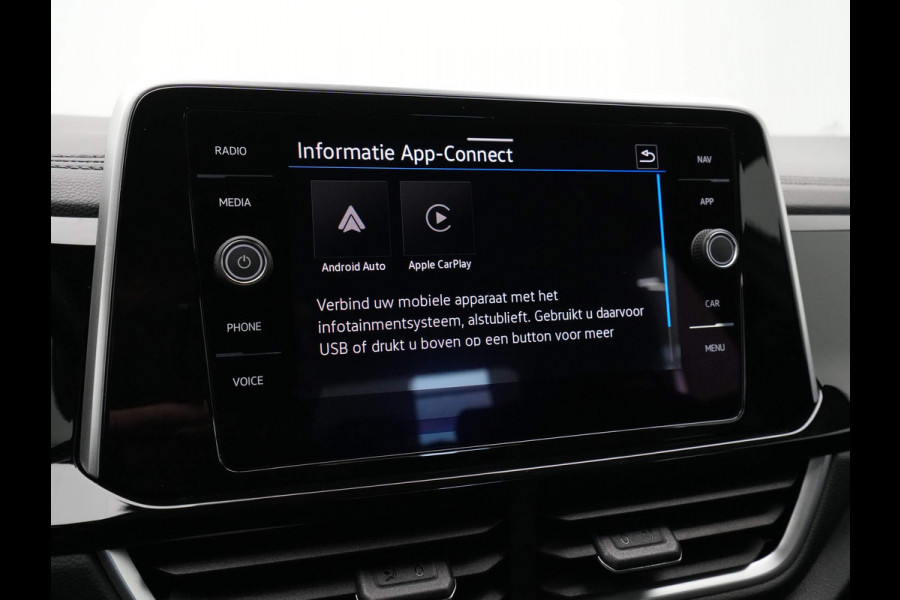 Volkswagen T-Roc 1.5 TSI 150pk DSG R-Line Navi via App Pdc Clima Led