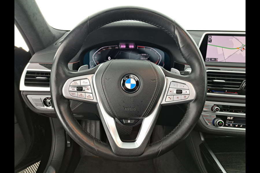 BMW 7 Serie 730d High Executive Aut. *PANO | HEAD-UP | CARBON-CORE | ADAPT.CRUISE | LASER-LED | SOFT-CLOSE | MASSAGE | NAPPA-LEATHER | HARMAN/KARDON-AUDIO | MEMORY-PACK | BLINDSPOT | TOP-VIEW | DAB+ | CARPLAY | DIGI-COCKPIT