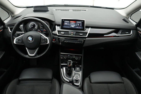 BMW 2 Serie Gran Tourer 218i 7p. Business Edition(NL-auto, 1e Eig, Dealer OnderH, Navi Pro, Climate Con, Trekhaak, PDC, Etc)