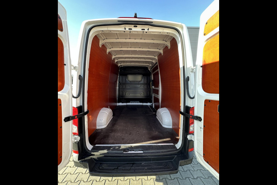 Volkswagen Crafter 30 2.0 TDI L2H2 Navi,Camera,Highline