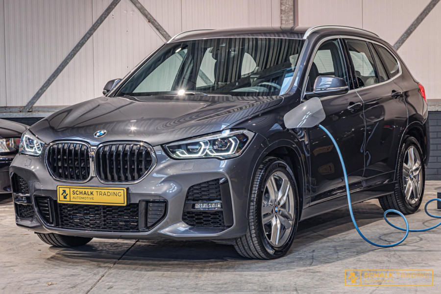 BMW X1 XDrive25e High Executive|Trekhaak|M-sport|LED|Dealer