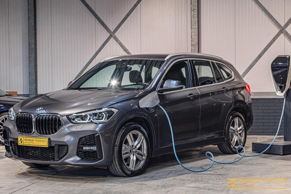 BMW X1 XDrive25e High Executive|Trekhaak|M-sport|LED|Dealer