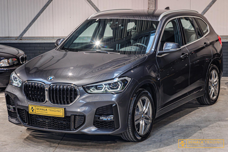 BMW X1 XDrive25e High Executive|Trekhaak|M-sport|LED|Dealer