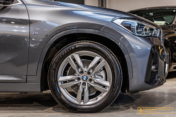 BMW X1 XDrive25e High Executive|Trekhaak|M-sport|LED|Dealer