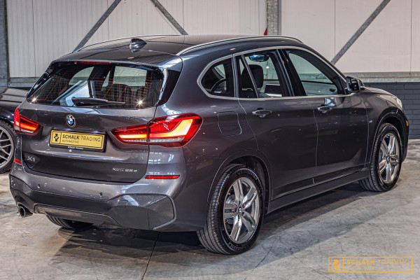 BMW X1 XDrive25e High Executive|Trekhaak|M-sport|LED|Dealer