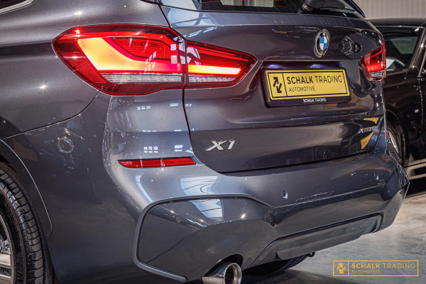 BMW X1 XDrive25e High Executive|Trekhaak|M-sport|LED|Dealer