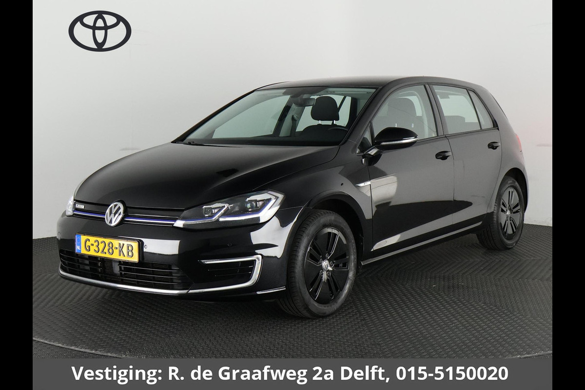 Volkswagen e-Golf Black Edition 100 kW | Navigatie | Climate Control | Lichtsensor |