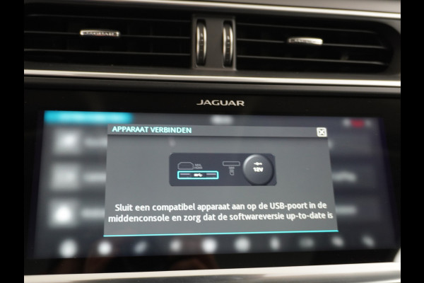 Jaguar I-PACE EV400 pk AUT SE 90kWh PanoDak 20"lm Elektr.Stoel+Leder+Stuur-verwarmd Virtual-Cockpit Apple Carplay Android Navi Camera's LED Pa Led Multimedia Bordherkenning koplampreiniging Lane-Assist App-Connect ECT Voorverwarming/koeling WiFi DigiDash DAB 4WD Origineel Nederlandse Auto