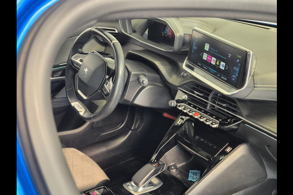 Peugeot e-208 EV GT 350 50 kWh | Achteruitrijcamera | Navigatie | Stoelverwarming | Panoramadak | Keyless Entry | Apple Carplay/Android Auto |