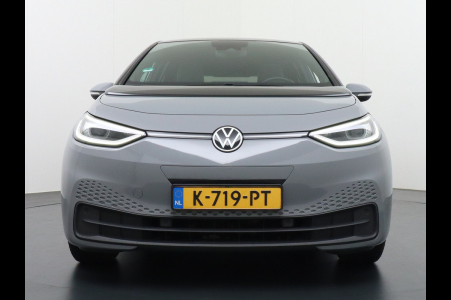 Volkswagen ID.3 58kWh 204PK Business Warmtepomp Apple Carplay Android Auto Cruise control adaptief Navi discover pro Keyless advanced Stoelverwa Matrix led koplampen Led-a-licht dynamisch Dab Draadloze telefoonlader Verkeersbord detectie Fase 3 Laden 310NM koppel