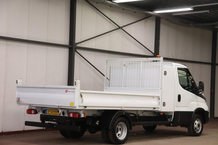 Iveco Daily 35C14 2.3 KIPPER MET 3500 KG TREKVERMOGEN Iveco 35C14 2.3 KIPPER MET 3500 KG TREKVERMOGEN