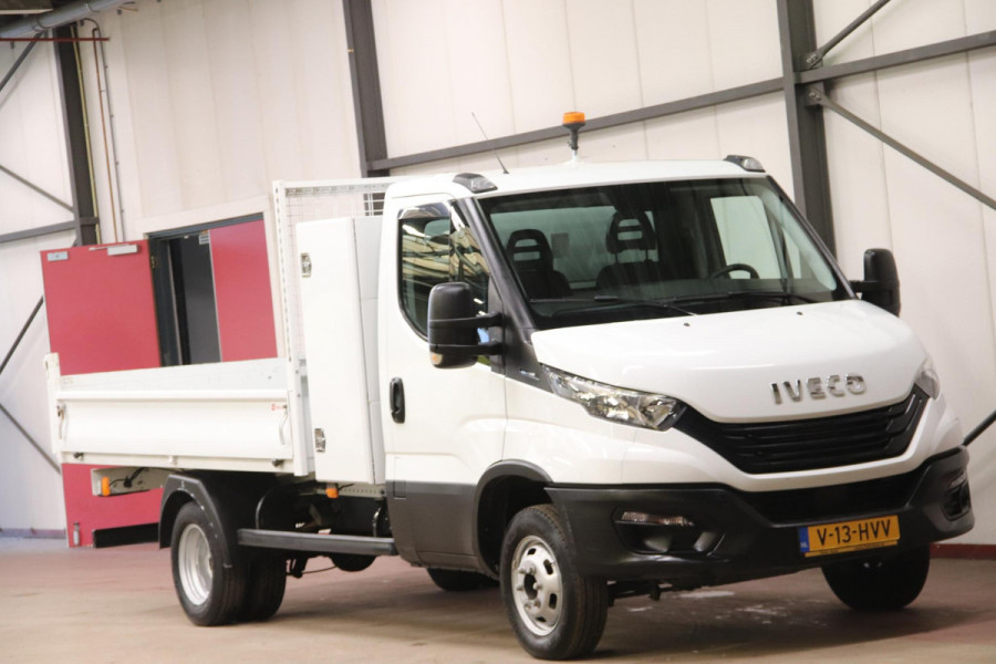 Iveco Daily 35C14 2.3 KIPPER MET 3500 KG TREKVERMOGEN Iveco 35C14 2.3 KIPPER MET 3500 KG TREKVERMOGEN