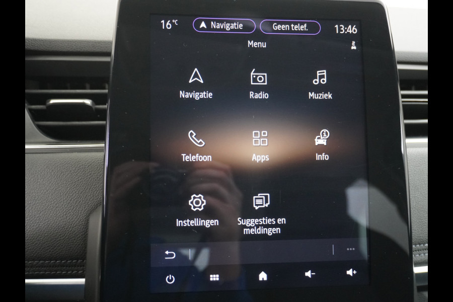 Renault ZOE R135 52kWh Eigen-Accu Leer Edition One Warmtepomp Camera Apple Carplay Android auto Bose-Sound Adaptive Cruise Automatisch-Inpar LED koplampen 'Minoia' Lmv 16" Stuurwiel verwarming Automaat 136pk Easy Park Assist Super Complete Zoë nieuw €38.000 Orig.NLse auto thuisladen 3 fase 32a tot 22kw !