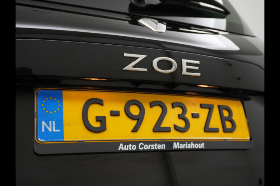 Renault ZOE R135 52kWh Eigen-Accu Leer Edition One Warmtepomp Camera Apple Carplay Android auto Bose-Sound Adaptive Cruise Automatisch-Inpar LED koplampen 'Minoia' Lmv 16" Stuurwiel verwarming Automaat 136pk Easy Park Assist Super Complete Zoë nieuw €38.000 Orig.NLse auto thuisladen 3 fase 32a tot 22kw !