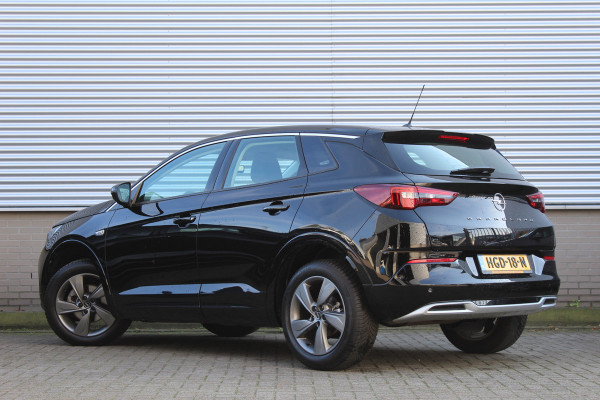 Opel Grandland 1.2 Turbo Elegance | Winterpack | Cruise control | Bluetooth | Parkeersensoren