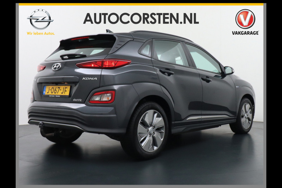 Hyundai Kona EV Comfort 64kWh 204PK Trekhaak Adap.Cruise Warmtepomp Android Auto Apple Carplay Navi Ecc DAB Camera Led Keyless Highway assist sys. Rijstrooksensor met correctie Voorruit verwarmbaar 1e Eigenaar