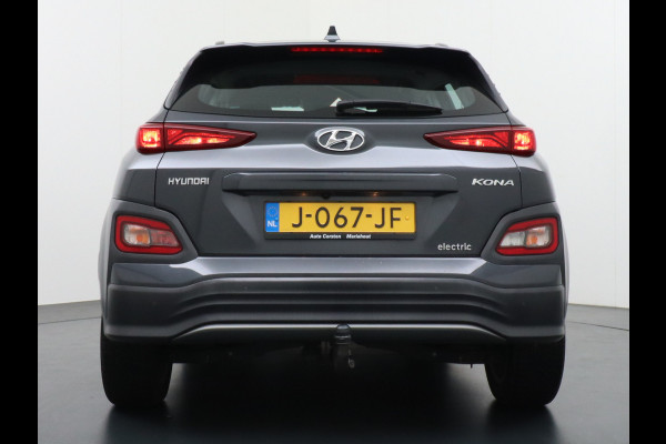 Hyundai Kona EV Comfort 64kWh 204PK Trekhaak Adap.Cruise Warmtepomp Android Auto Apple Carplay Navi Ecc DAB Camera Led Keyless Highway assist sys. Rijstrooksensor met correctie Voorruit verwarmbaar 1e Eigenaar