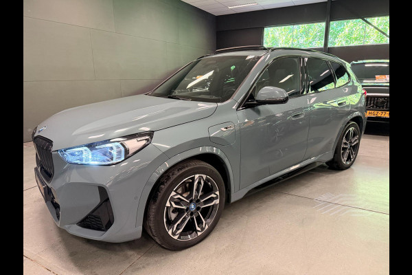 BMW X1 XDrive30e M-SPORT 327PK PANO/LEDER/H-KARDON/H-UP/NAVI/LED/DAB/CARPLAY//