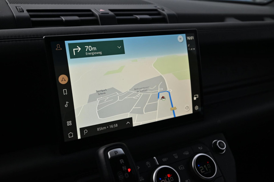 Land Rover Defender 110 5.0 P525 110 V8 URBAN ACC Trekhaak Pano HUD 360 Cam Meridian 22''
