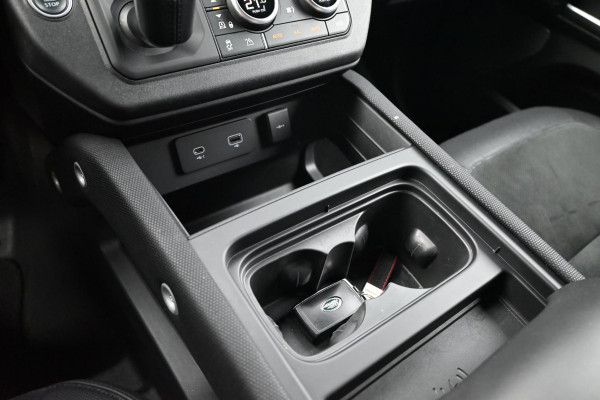 Land Rover Defender 110 5.0 P525 110 V8 URBAN ACC Trekhaak Pano HUD 360 Cam Meridian 22''