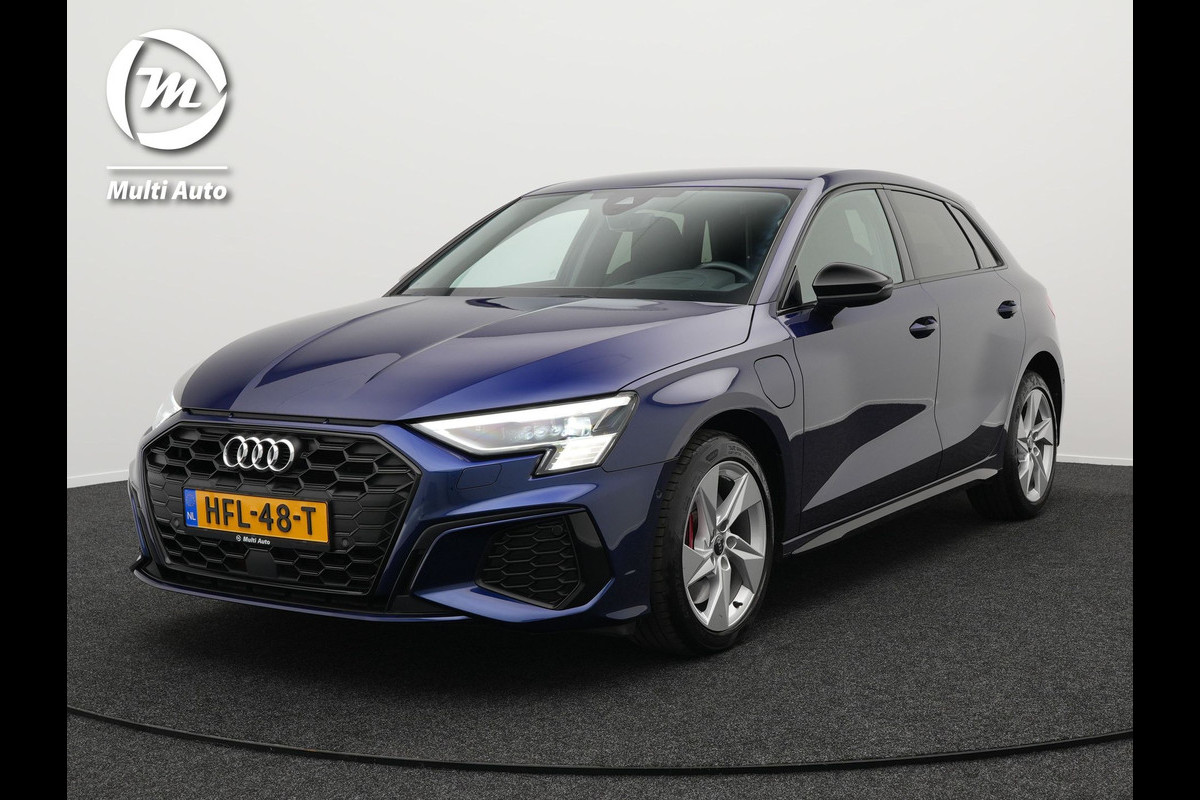 Audi A3 Sportback 45 TFSI e S-Line Plug In Hybrid 245 pk | PHEV | Trekhaak Afneembaar | Matrix LED | Carplay | Electrische Sportstoelen Verwarmd | Navi |