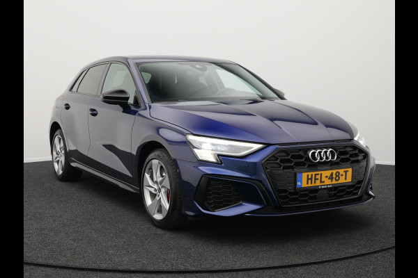 Audi A3 Sportback 45 TFSI e S-Line Plug In Hybrid 245 pk | PHEV | Trekhaak Afneembaar | Matrix LED | Carplay | Electrische Sportstoelen Verwarmd | Navi |