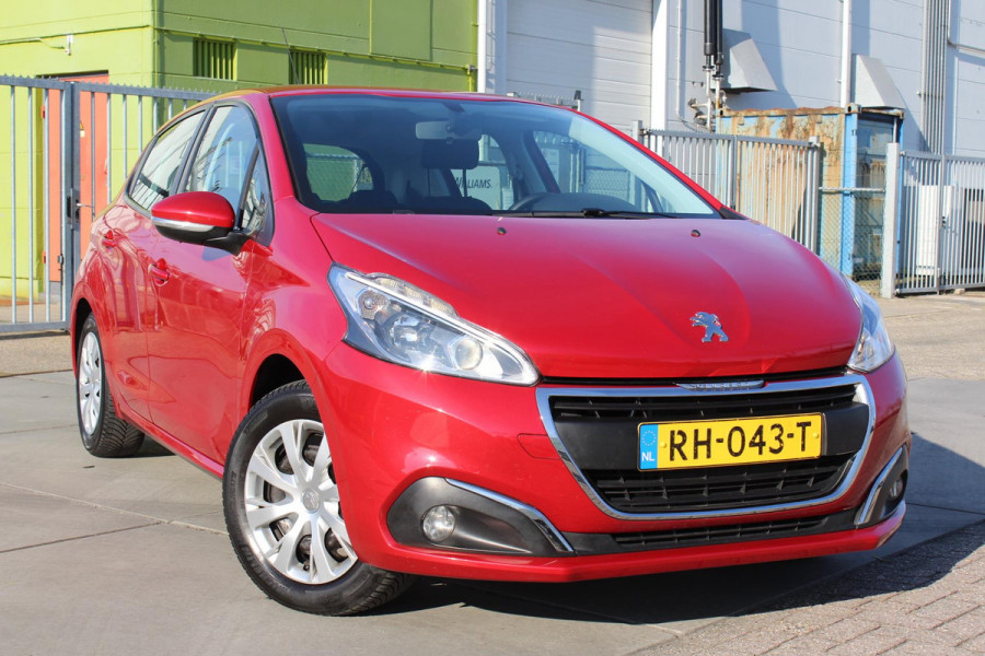 Peugeot 208 1.2 PureTech Blue Lion NAP,, AIRCO ,,MULTIMEDIA ,,NAVI,, LED ,,PARKEERSENSOREN TREKHAAK