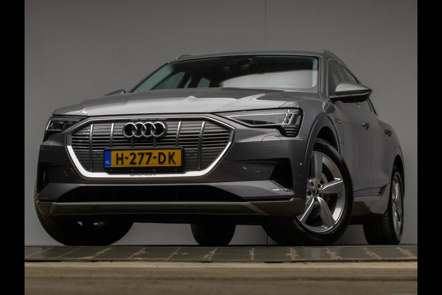 Audi e-tron E-tron 50 quattro Launch edition plus 71 kWh Sport (PANORAMADAK,APPLE CARPLAY,NAVI,PDC,LED,STOELVERWARMING,LM VELGEN)