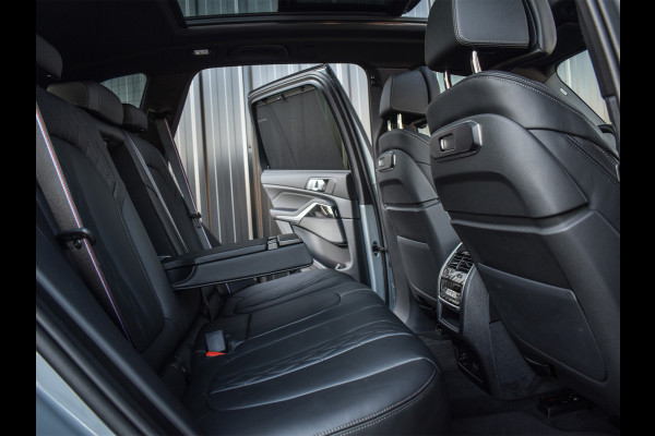 BMW X5 xDrive50e | PANORAMADAK | COMFORT ACCESS | LUCHTVERING | SOFT-CLOSE | TREKHAAK | COMFORT SEATS | AMBIANCE AIR | HARMAN/KARDON |