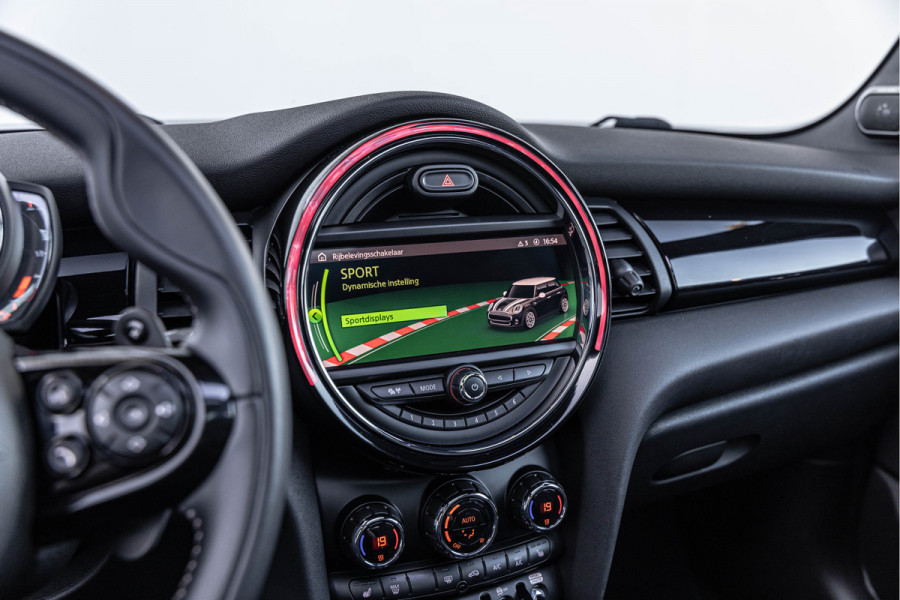 MINI Mini 2.0 Cooper S 192pk Pano LED JCW Harman/Kardon