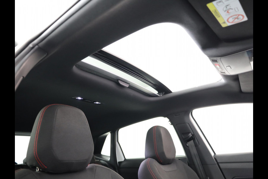 Volkswagen Polo 2.0 TSI GTI Automaat (DSG) | Panoramadak |  | Achteruitrijcamera | Stoelverwarming |Parkeersensoren|Adaptieve cruise control | | Private lease vanaf € 649,- pm|Verlengde garantie|Navigatie via App