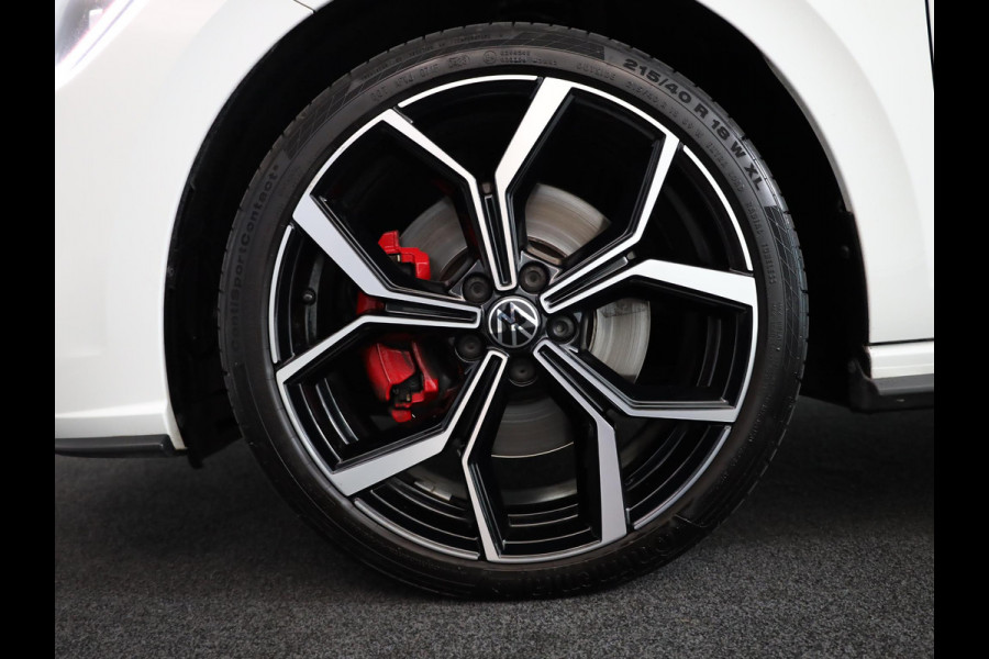 Volkswagen Polo 2.0 TSI GTI Automaat (DSG) | Panoramadak |  | Achteruitrijcamera | Stoelverwarming |Parkeersensoren|Adaptieve cruise control | | Private lease vanaf € 649,- pm|Verlengde garantie|Navigatie via App