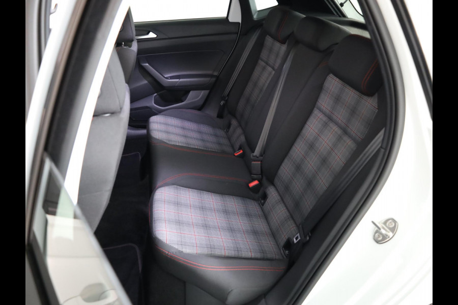 Volkswagen Polo 2.0 TSI GTI Automaat (DSG) | Panoramadak |  | Achteruitrijcamera | Stoelverwarming |Parkeersensoren|Adaptieve cruise control | | Private lease vanaf € 649,- pm|Verlengde garantie|Navigatie via App