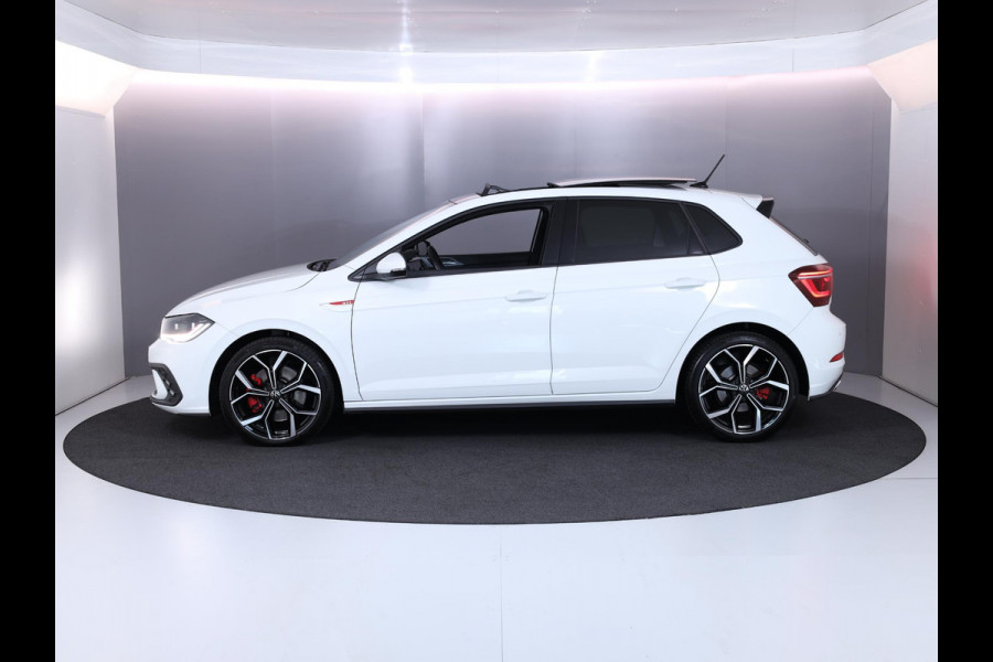 Volkswagen Polo 2.0 TSI GTI Automaat (DSG) | Panoramadak |  | Achteruitrijcamera | Stoelverwarming |Parkeersensoren|Adaptieve cruise control | | Private lease vanaf € 649,- pm|Verlengde garantie|Navigatie via App