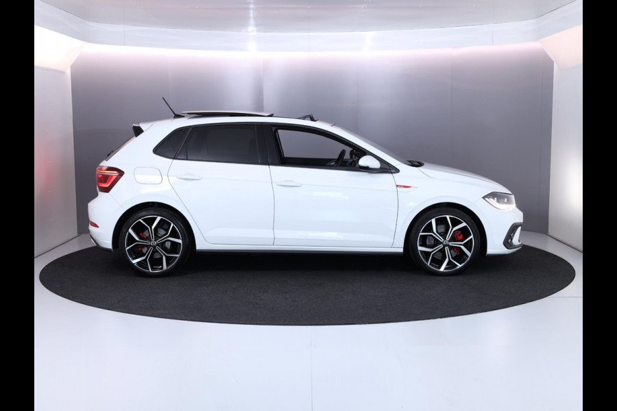 Volkswagen Polo 2.0 TSI GTI Automaat (DSG) | Panoramadak |  | Achteruitrijcamera | Stoelverwarming |Parkeersensoren|Adaptieve cruise control | | Private lease vanaf € 649,- pm|Verlengde garantie|Navigatie via App