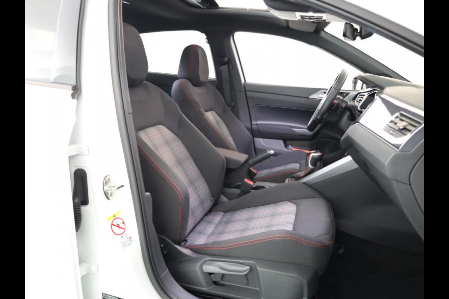 Volkswagen Polo 2.0 TSI GTI Automaat (DSG) | Panoramadak |  | Achteruitrijcamera | Stoelverwarming |Parkeersensoren|Adaptieve cruise control | | Private lease vanaf € 649,- pm|Verlengde garantie|Navigatie via App