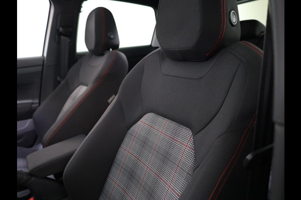 Volkswagen Polo 2.0 TSI GTI Automaat (DSG) | Panoramadak |  | Achteruitrijcamera | Stoelverwarming |Parkeersensoren|Adaptieve cruise control | | Private lease vanaf € 649,- pm|Verlengde garantie|Navigatie via App