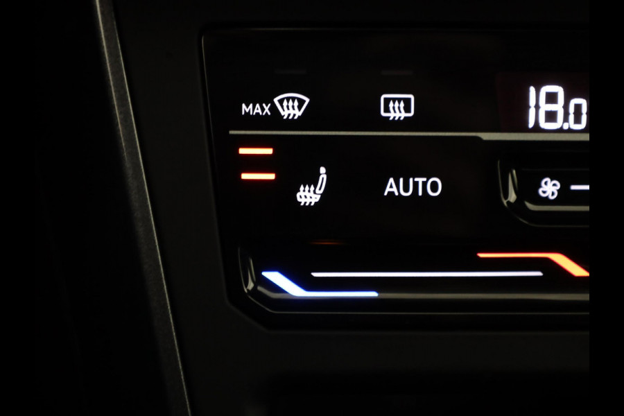 Volkswagen Polo 2.0 TSI GTI Automaat (DSG) | Panoramadak |  | Achteruitrijcamera | Stoelverwarming |Parkeersensoren|Adaptieve cruise control | | Private lease vanaf € 649,- pm|Verlengde garantie|Navigatie via App