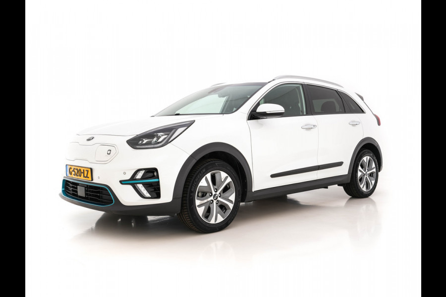 Kia e-Niro ExecutiveLine 64 kWh (INCL.BTW) Aut. *FULL-LEATHER | JBL-AUDIO | FULL-LED | NAVI-FULLMAP | DAB | ADAPT.CRUISE | CAMERA | MEMORY-PACK | LANE-ASSIST | KEYLESS | DIGI-COCKPIT | SHIFT-PADDLES | COMFORT-SEATS | 17"ALU