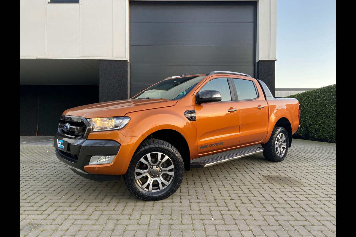 Ford Ranger 3.2 TDCi Wildtrak Supercab - Marge - 3500 kg - Roll Cover