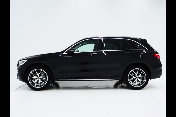 Mercedes-Benz GLC 300e 4MATIC Premium Plus AMG | Panoramadak | Luchtvering | Burmester | 360 | Adaptive Cruise | Keyless