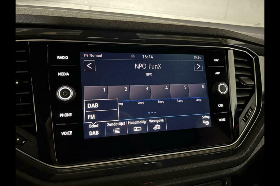 Volkswagen T-Roc 1.5 TSI Sport R-Line Pano CarPlay ACC NAP